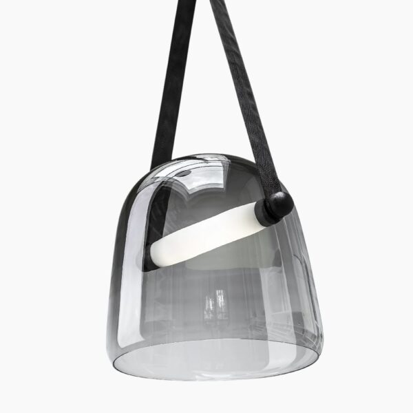 Lustre scandinave verre fumé sur fond gris