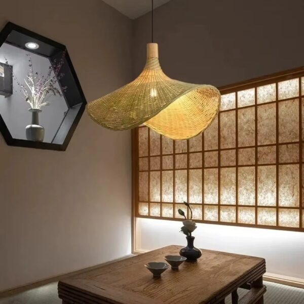 Lustre bambou en forme de chapeau