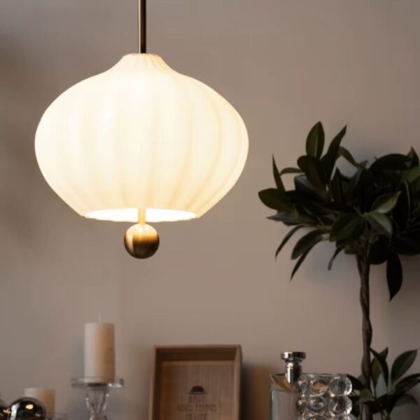 Lustre blanc en pierre de verre