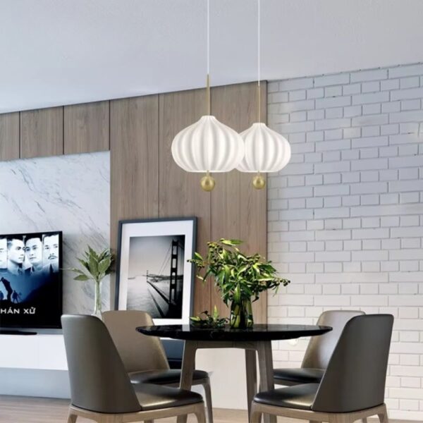 Lustre blanc en pierre de verre