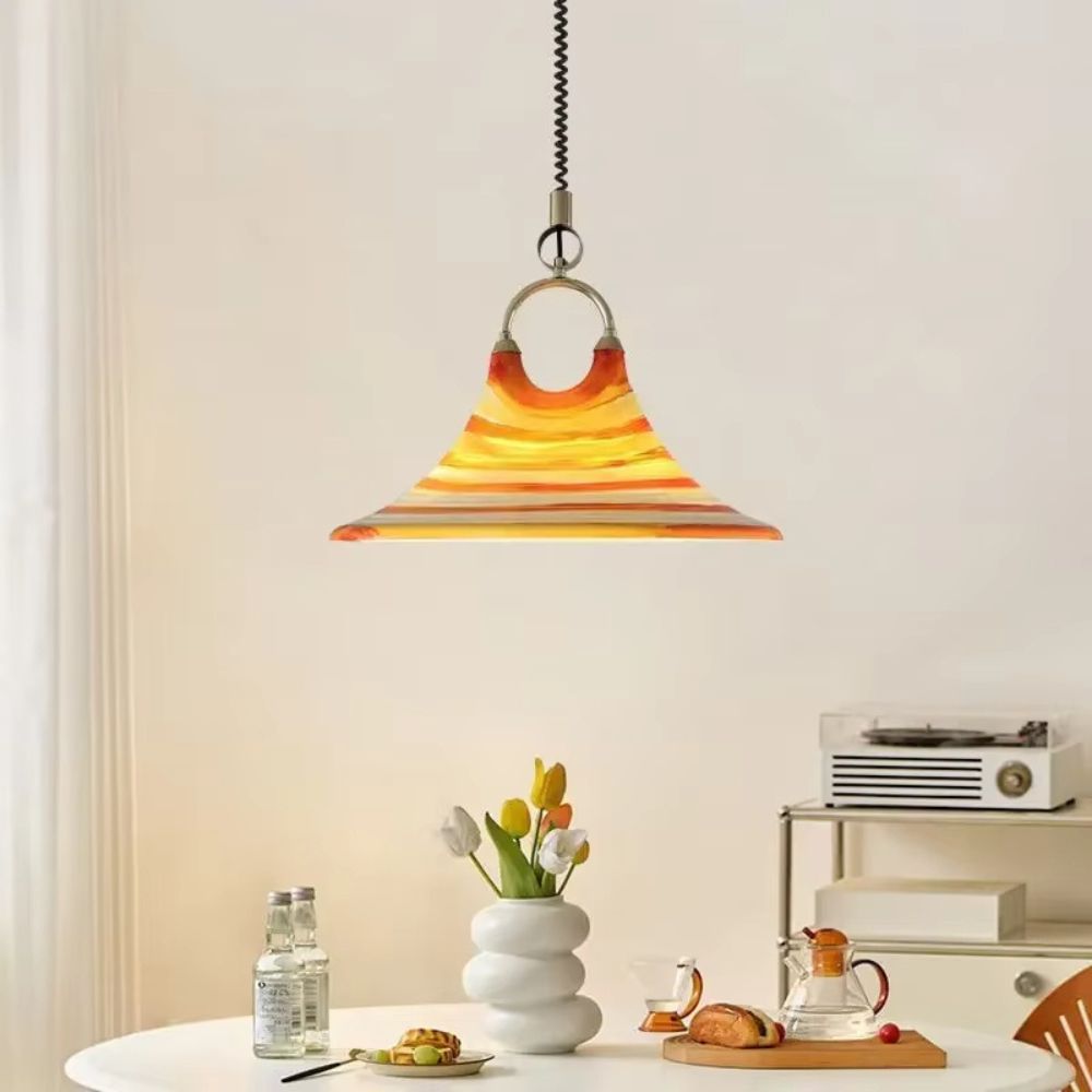 Lustre chapeau coloré et créatif