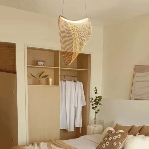 Lustre classique et créatif dans une pièce