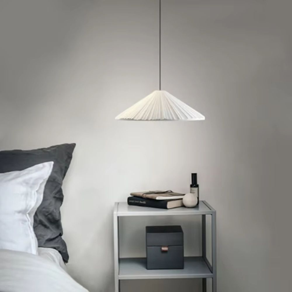 Lustre minimaliste blanc et design