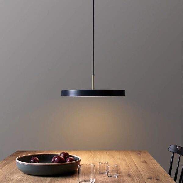 Lustre minimaliste design circulaire