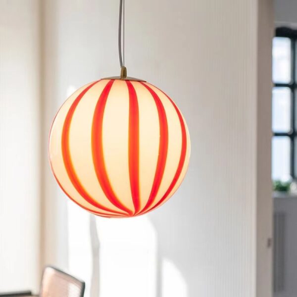 Lustre orange créatif