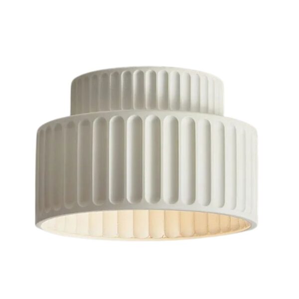 Lustre résine au design nordique sur fond blanc