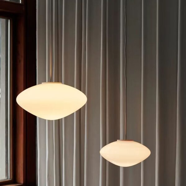 Lustre scandinave épuré en verre