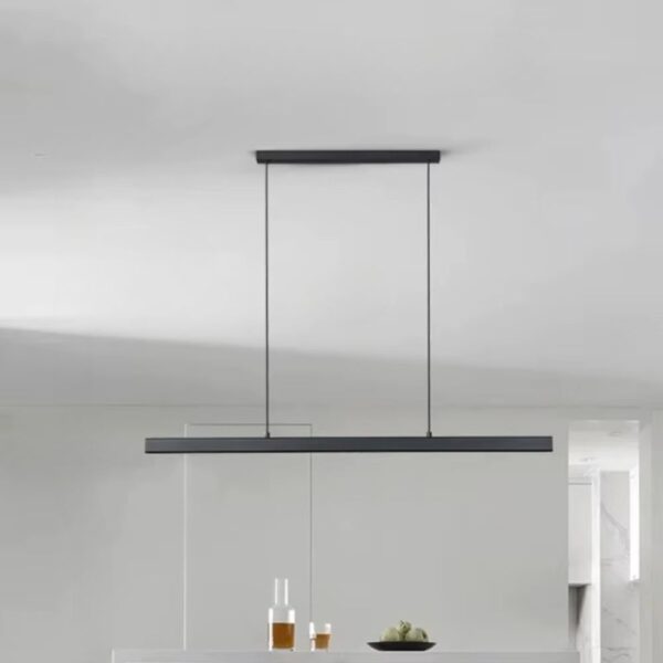 Lustre suspendu minimaliste sur fond gris